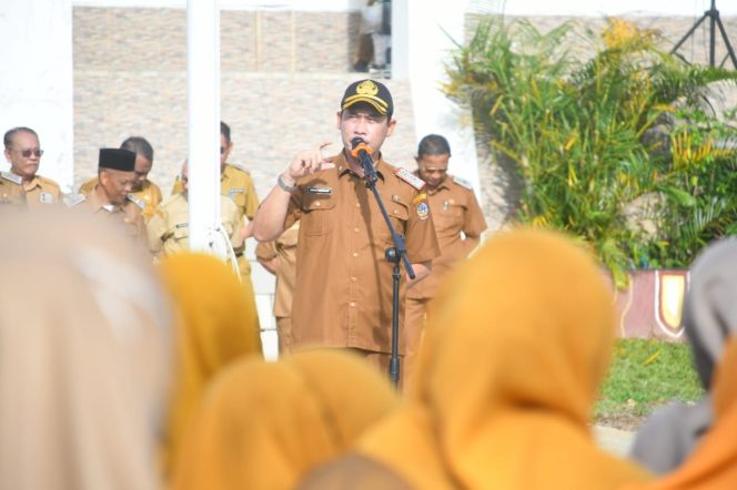 
					Sekda Kayong Utara Pimpin Apel Gabungan Pasca Libur Tahun Baru 2026: Tekankan Semangat Kerja untuk Tingkatkan Pelayanan Publik