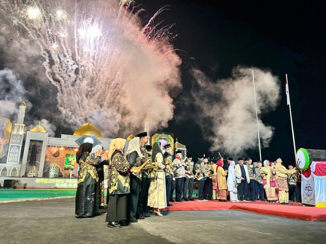 
					Gubernur Ria Norsan Resmi Buka MTQ ke-34 Tingkat Provinsi Kalbar di Kayong Utara