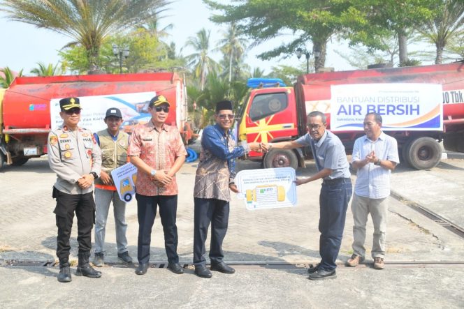 
					Perkuat Armada Penanganan Bencana, Sinergi Pemkab Kayong Utara dan Harita Group Datangkan Water Truck