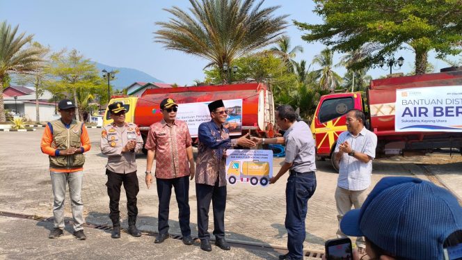 
					Perkuat Armada Penanganan Bencana, Pemkab Kayong Utara Dapatkan Tambahan Water Truck Swasta
